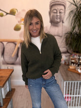 Load image into Gallery viewer, Robbie
