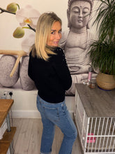 Load image into Gallery viewer, Julia
