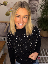 Load image into Gallery viewer, Julia
