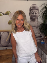 Load image into Gallery viewer, Dolly
