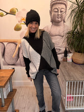 Load image into Gallery viewer, Fifi
