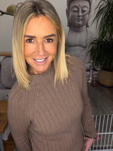 Load image into Gallery viewer, Debbie
