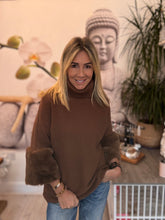 Load image into Gallery viewer, Lush
