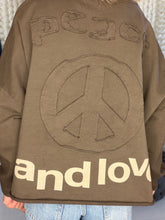Load image into Gallery viewer, Peace &amp; love
