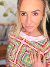 Load image into Gallery viewer, Chic
