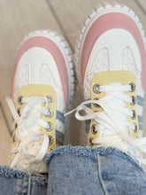 Load image into Gallery viewer, Malibu
