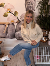 Load image into Gallery viewer, Holly
