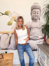 Load image into Gallery viewer, Cassis
