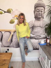 Load image into Gallery viewer, Brooke
