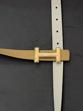 Load image into Gallery viewer, Hermit
