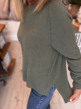 Load image into Gallery viewer, Carly
