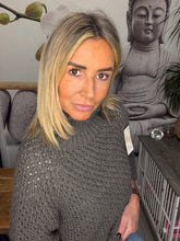 Load image into Gallery viewer, Lorna
