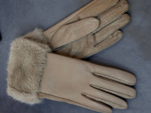 Load image into Gallery viewer, Handy
