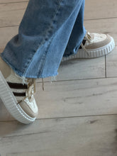 Load image into Gallery viewer, Malibu
