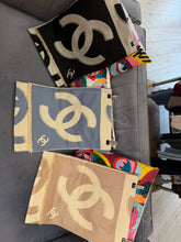 Load image into Gallery viewer, Chantelle
