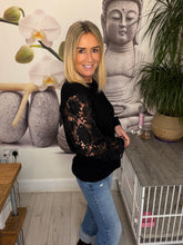 Load image into Gallery viewer, Connie
