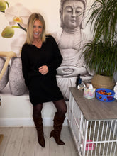 Load image into Gallery viewer, Cutie
