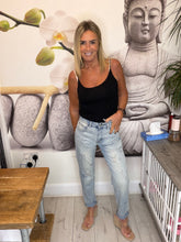 Load image into Gallery viewer, Brooke
