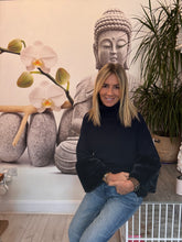 Load image into Gallery viewer, Lush
