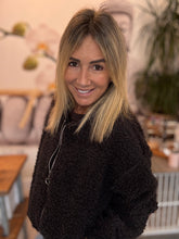 Load image into Gallery viewer, Sandy
