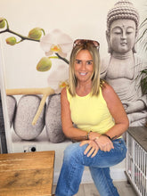 Load image into Gallery viewer, Cassis
