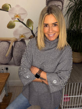 Load image into Gallery viewer, Beth
