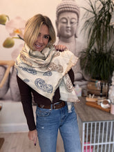 Load image into Gallery viewer, Paisley
