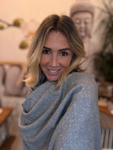 Load image into Gallery viewer, Bling
