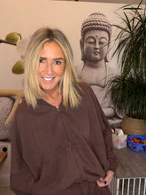 Load image into Gallery viewer, Lin
