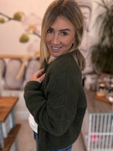 Load image into Gallery viewer, Robbie
