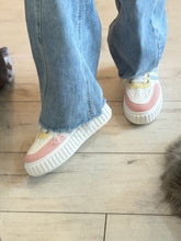 Load image into Gallery viewer, Malibu
