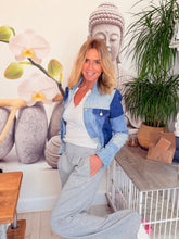 Load image into Gallery viewer, Petal
