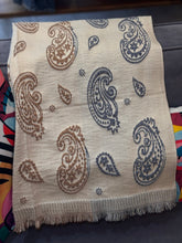 Load image into Gallery viewer, Paisley
