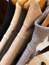 Load image into Gallery viewer, Dixon
